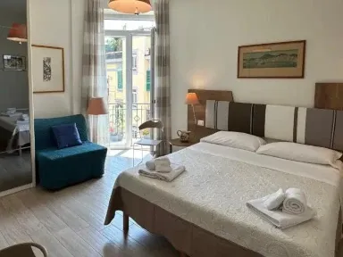 Suite Perla - Domus Luca - Central Rooms in the Heart of Naples
