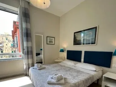 Stanza Zaffiro - Domus Luca - Central Rooms in the Heart of Naples