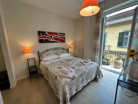 Stanza Corallo - Domus Luca - Central Rooms in the Heart of Naples